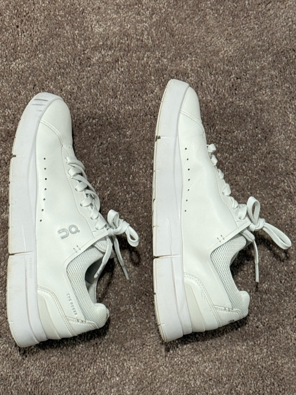On Rodger Advantage White Men's Low-Top Athletic Sneakers - Picture 2 of 4